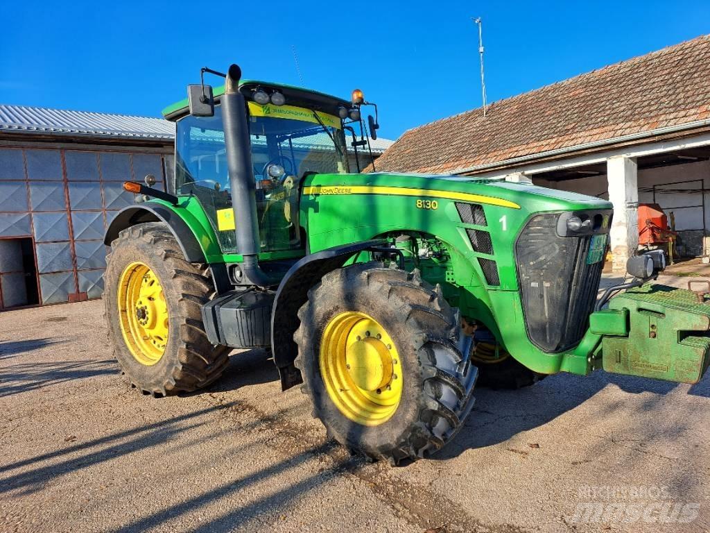 John Deere 8130 Tractoren