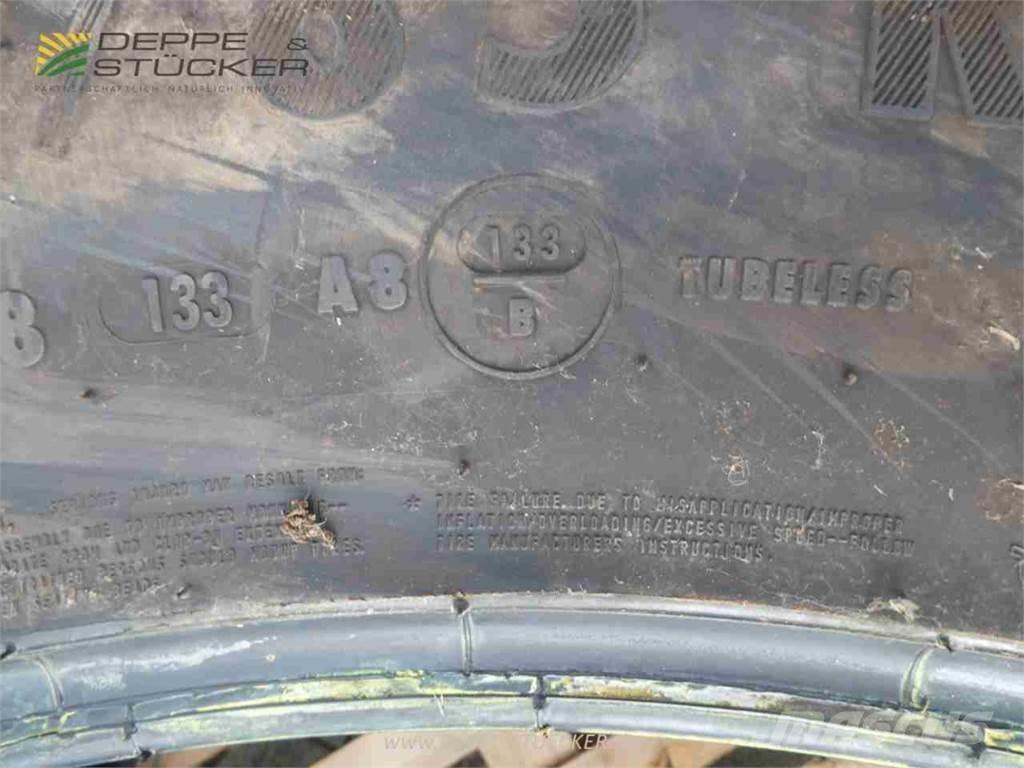 Mitas 340/85R38 Banden, wielen en velgen