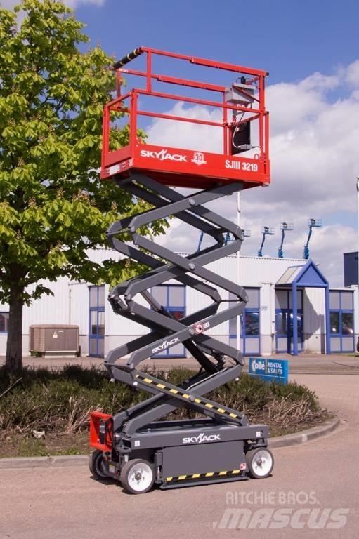 SkyJack SJIII3219 Schaarhoogwerkers
