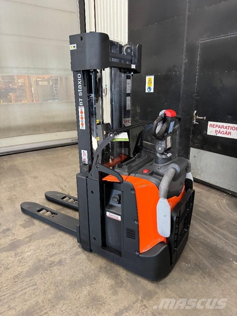 Toyota SPE140L Stapelaar meeloop