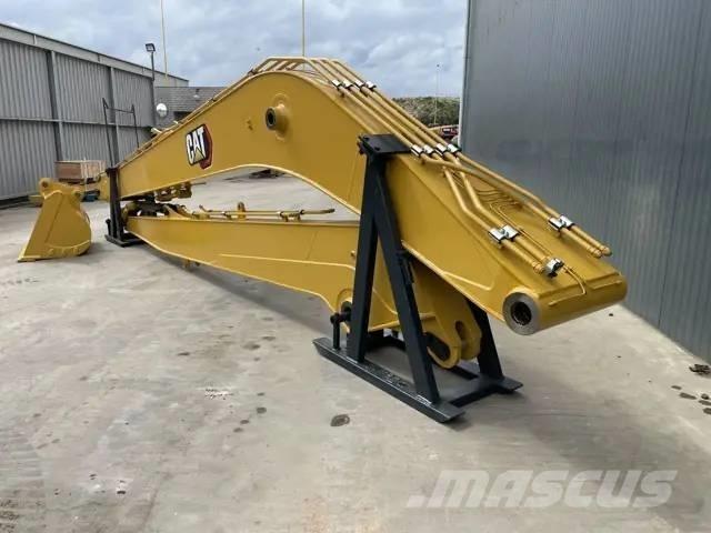 CAT 323 NG 18m Set Graafarmen