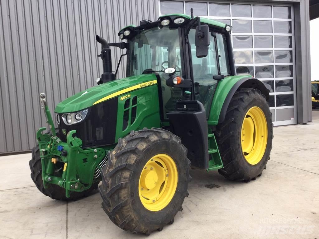 John Deere 6120M Tractoren