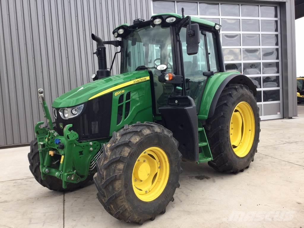 John Deere 6120M Tractoren