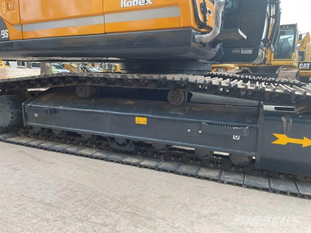 Hyundai 220LC-9S Midigraafmachines 7t - 12t