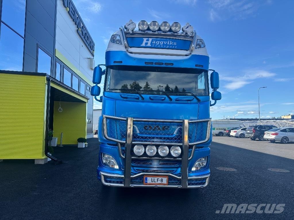 DAF XF 530 6x2*4 Vrachtwagen met containersysteem