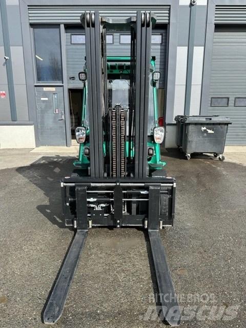 Mitsubishi FD30N Diesel heftrucks