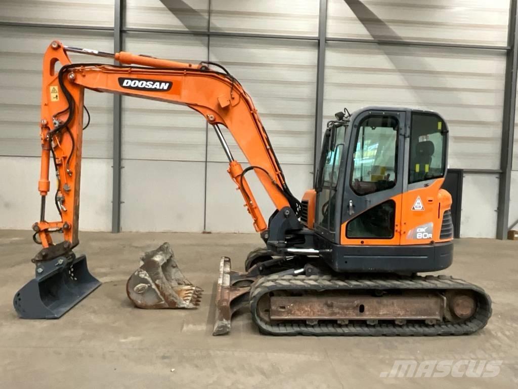Doosan DX 80 R Midigraafmachines 7t - 12t
