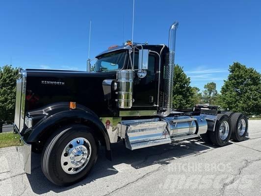 Kenworth W 900 Trekkers
