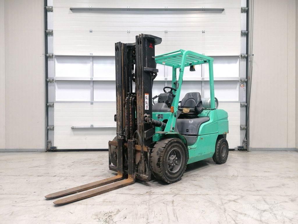 Mitsubishi FG35NT LPG heftrucks