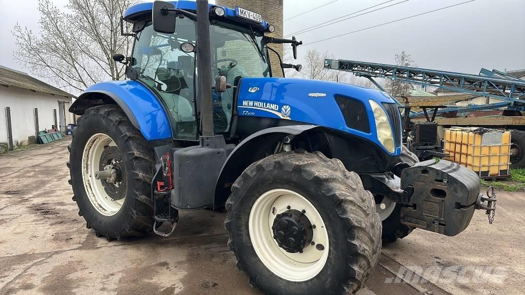 New Holland T 7.270 Tractoren