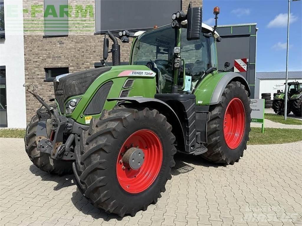 Fendt 724 vario s4 Tractoren