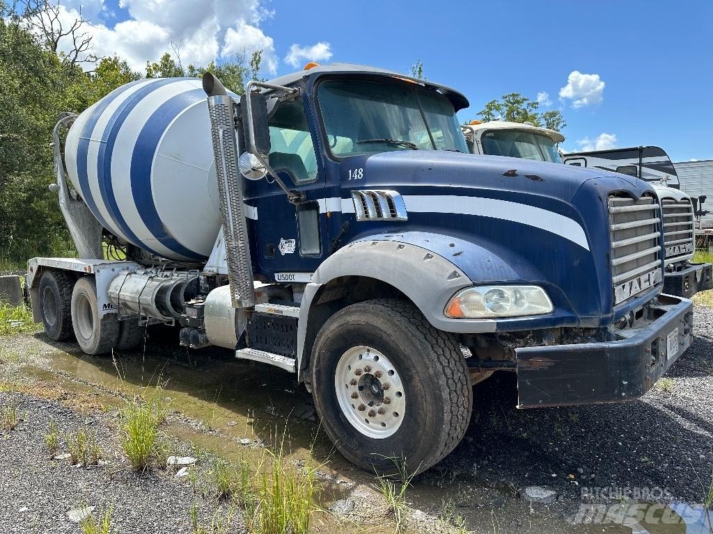 Mack GU 800 Anders
