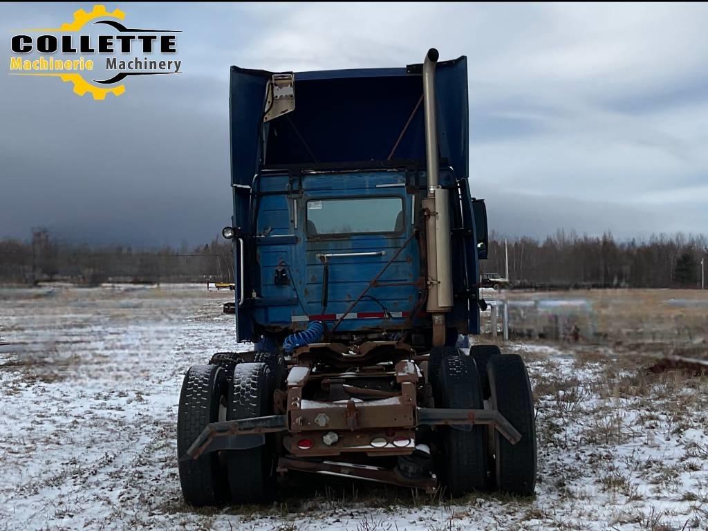 Volvo VNM Trekkers
