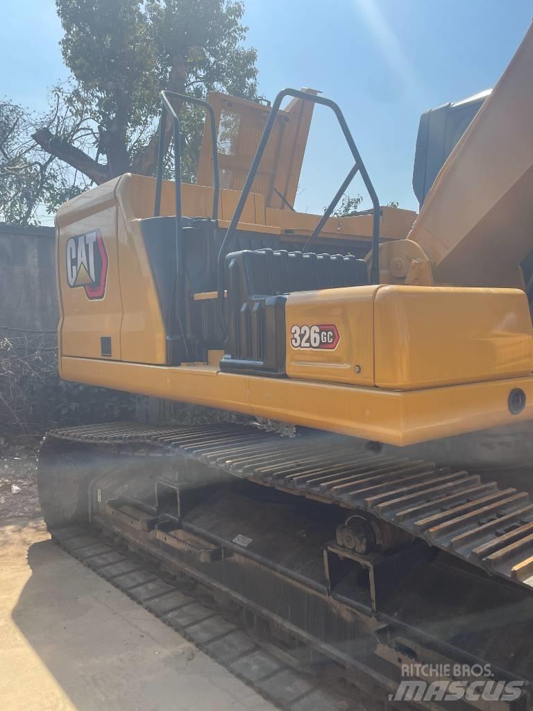 CAT 326 GC Rupsgraafmachines