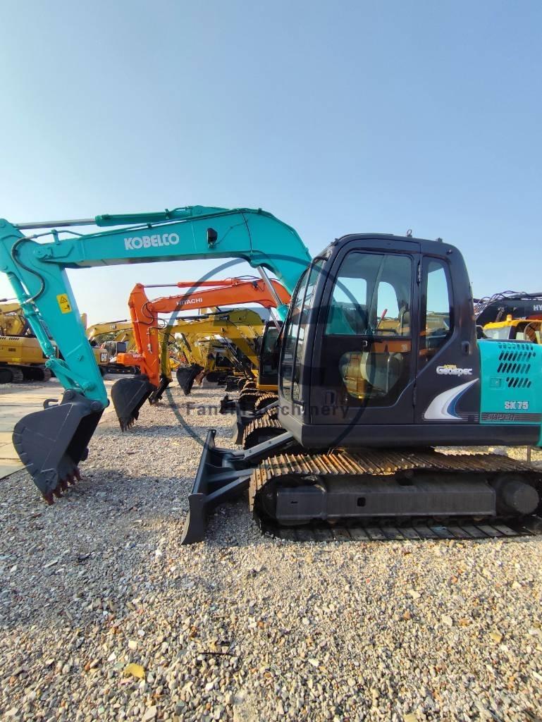 Kobelco SK 75 Rupsgraafmachines
