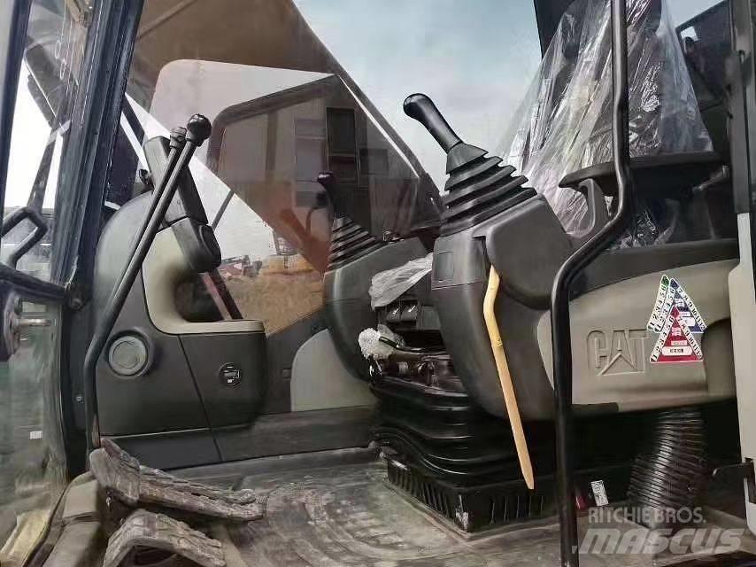 CAT 320 D Rupsgraafmachines