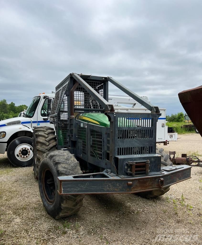 John Deere 5100 M Tractoren