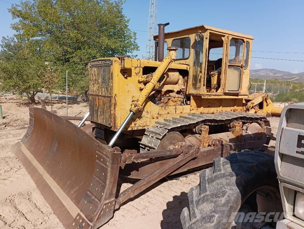 Komatsu D 85 A-12 Rupsdozers