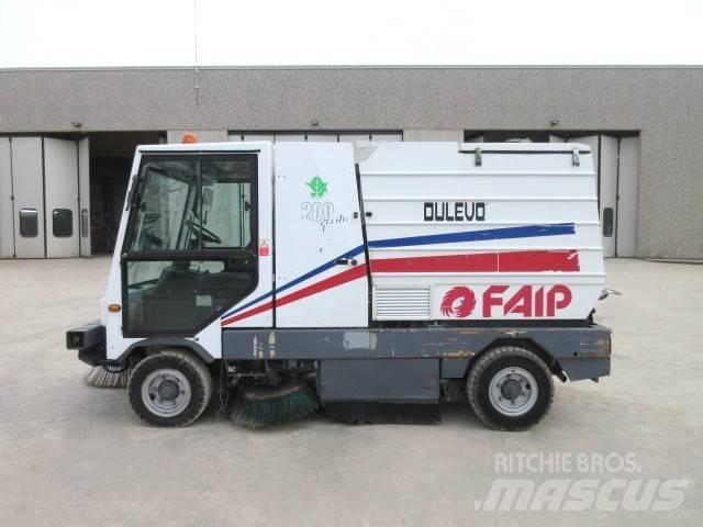 Dulevo 200 Quattro Veegmachines