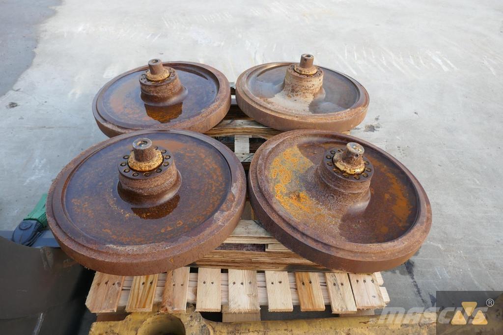 CAT 323-1170 Banden, wielen en velgen