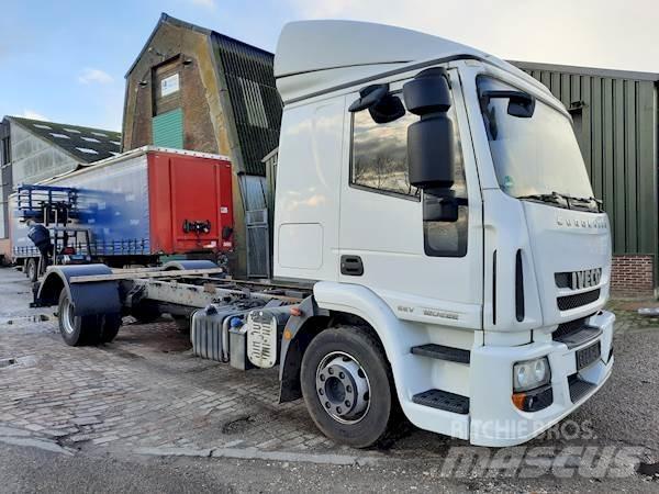 Iveco 120E22 Chassis met cabine