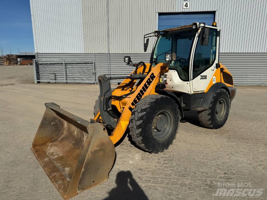Liebherr L 506 Wielladers