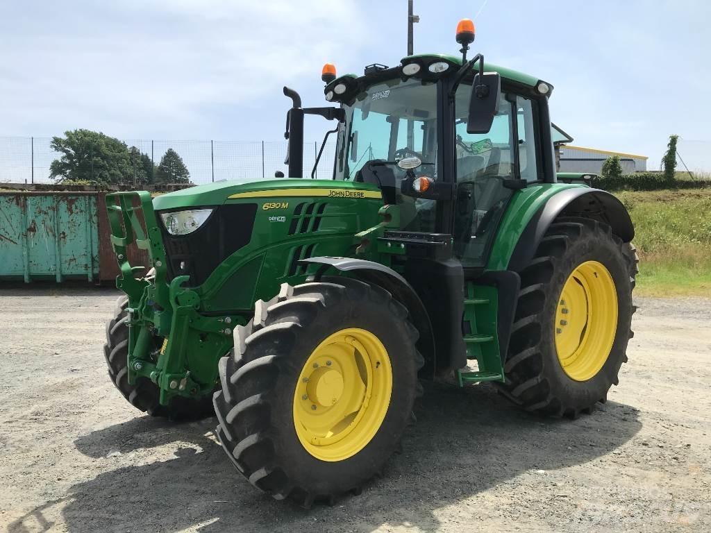 John Deere 6130 M Tractoren
