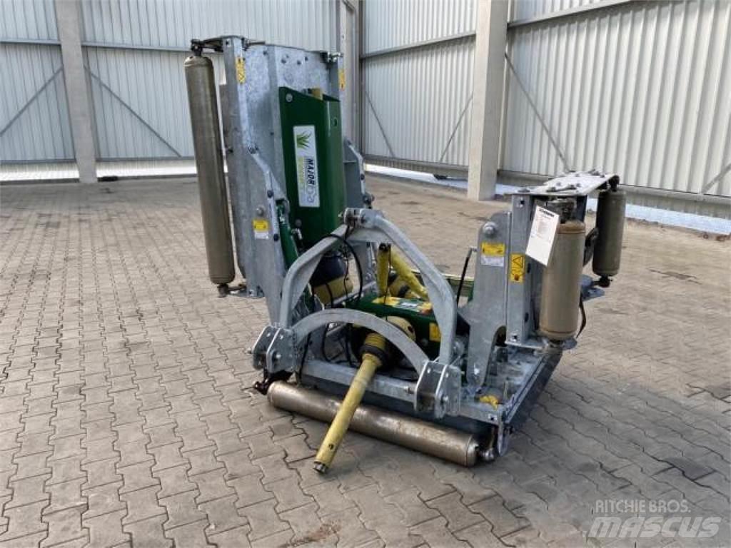 Major MJ71-340 Maaiers