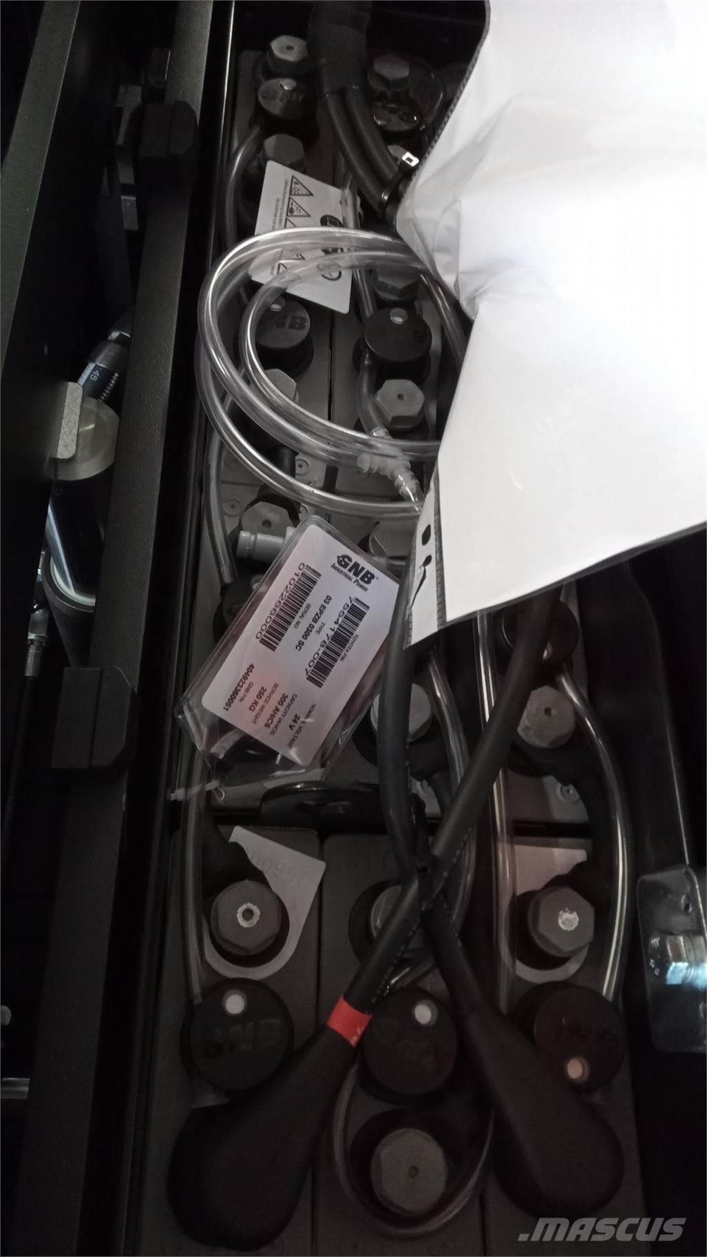 Toyota BT SPE200D Stapelaar meeloop