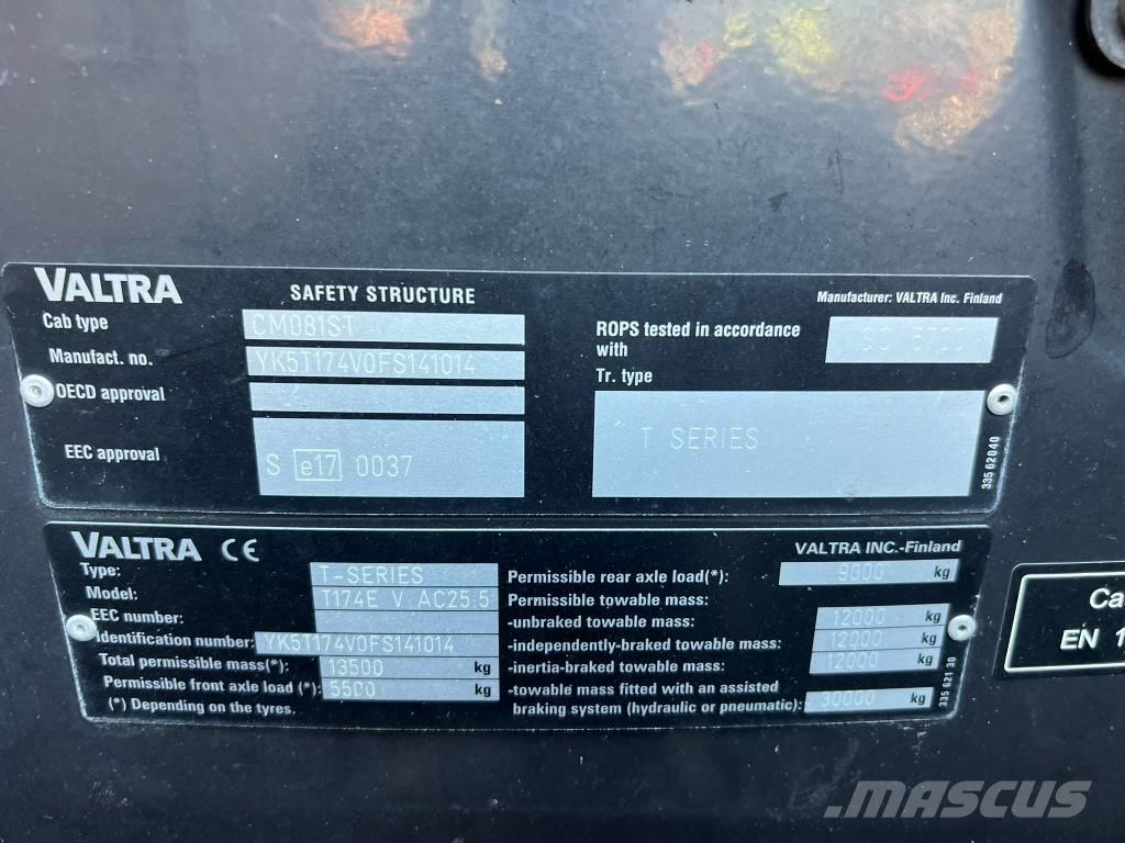 Valtra T 174 Versu Tractoren