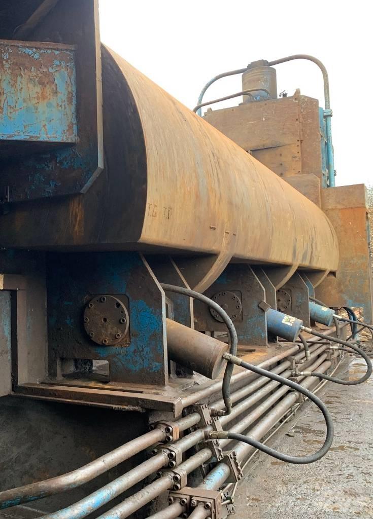 Taurus TS852 Industriële balenpersen