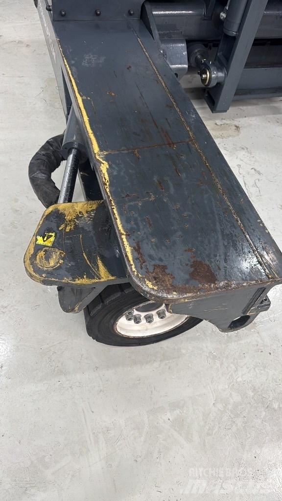 Combilift C 4000 Zijlader