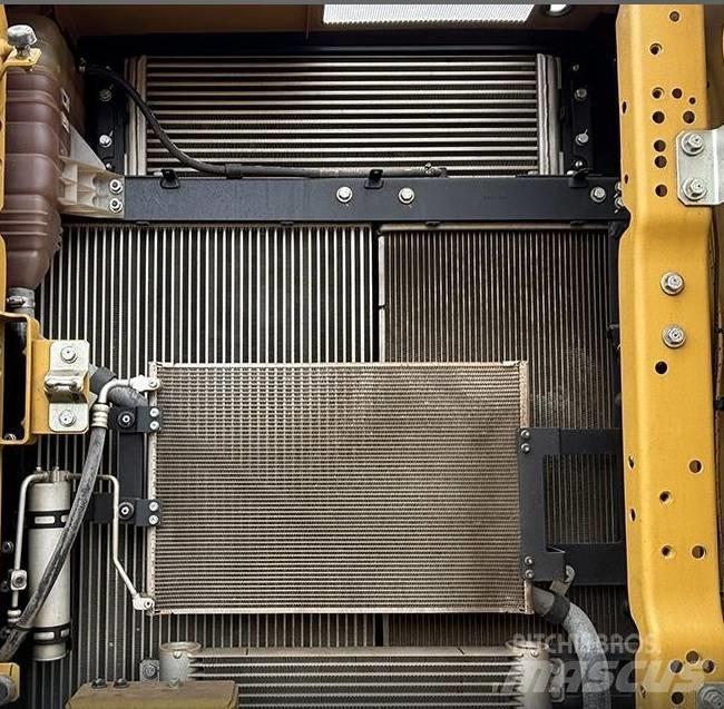 CAT 323GC Rupsgraafmachines