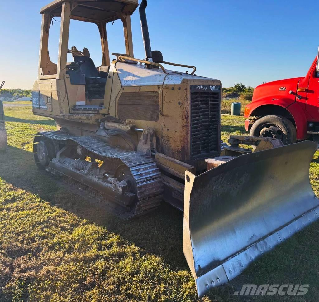 CAT D 3 G Rupsdozers