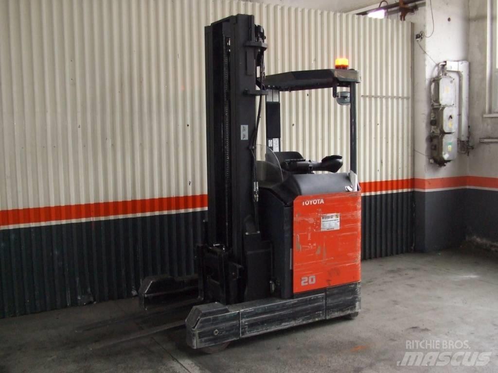 Toyota 7FBRE20 Reachtruck voor hoog niveau