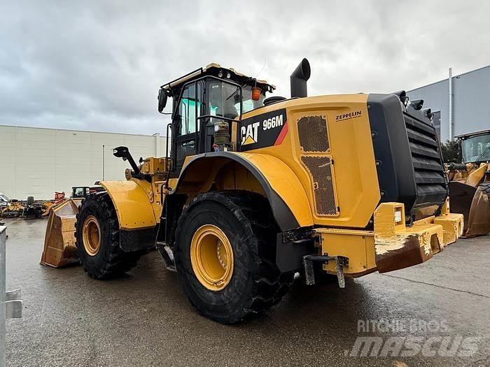 CAT 966M Wielladers