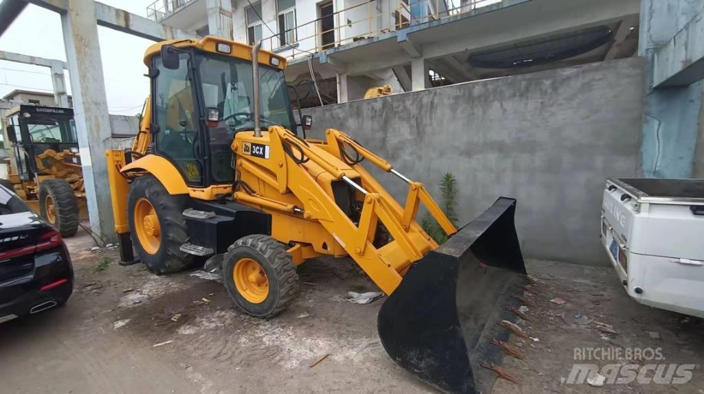 JCB 3 CX Wielladers