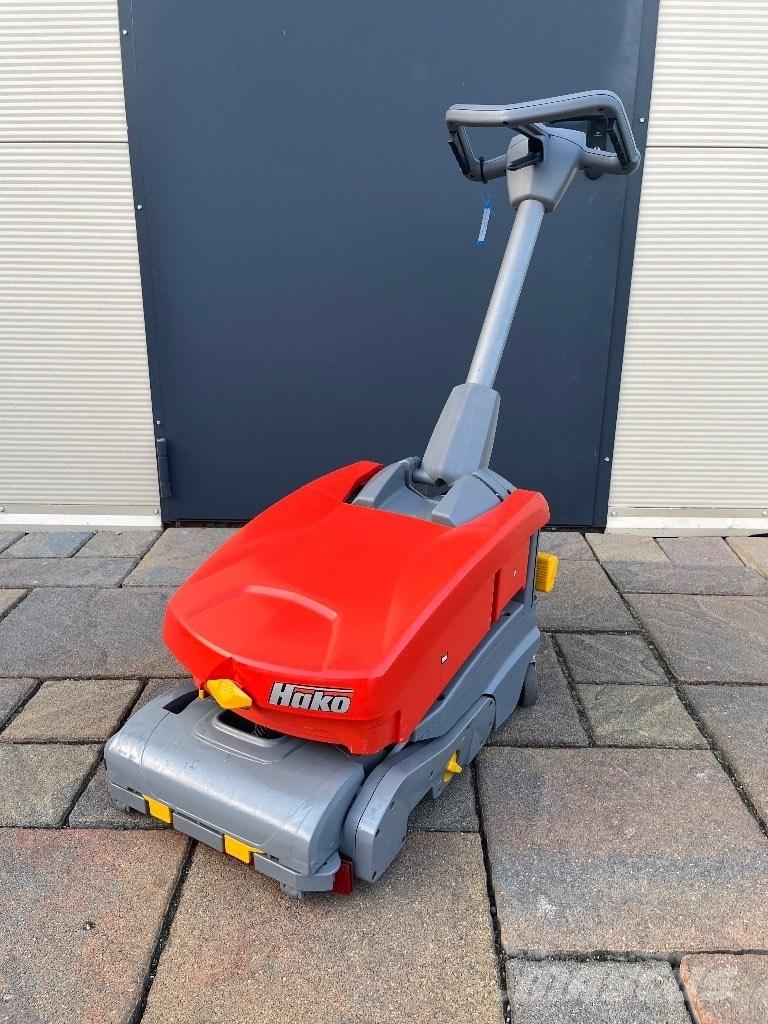  Szorowarka Hako E/B8 Schrobzuigmachines