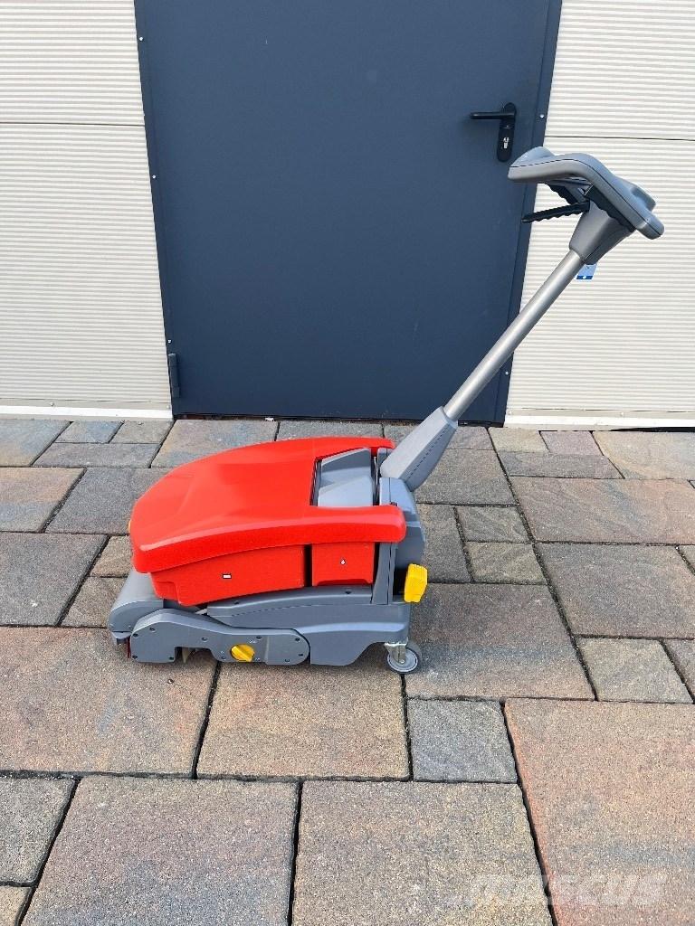  Szorowarka Hako E/B8 Schrobzuigmachines