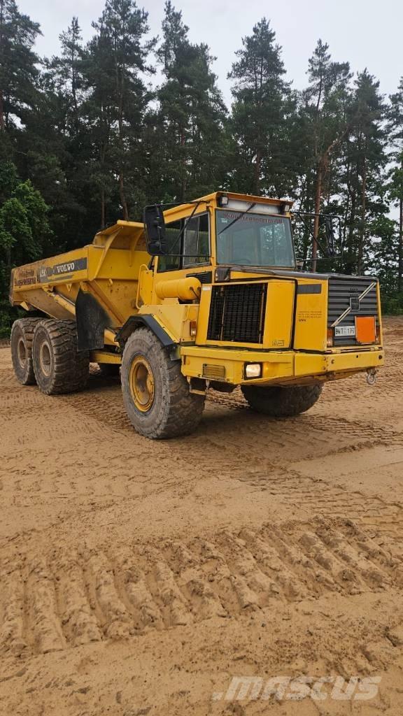 Volvo A 25 C Knik dumptrucks