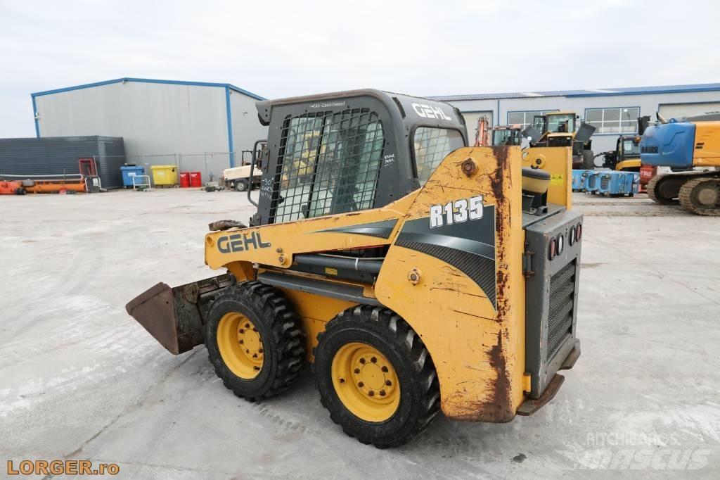 Gehl R 135 Schrankladers