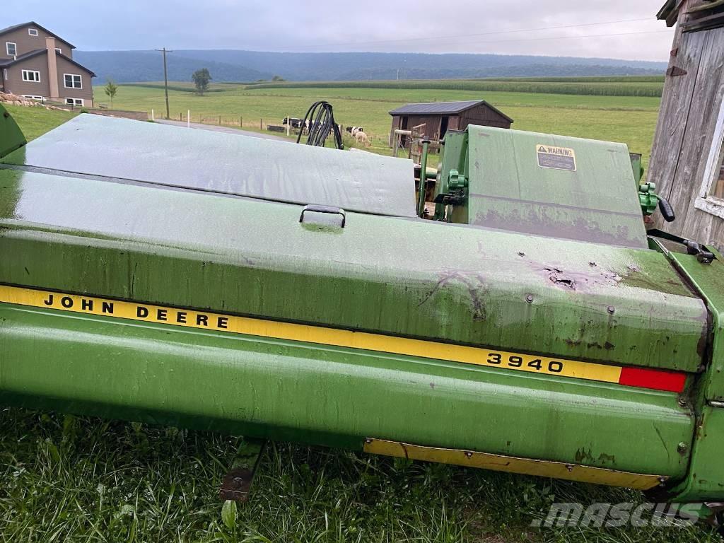 John Deere 3940 Getrokken veldhakselaar