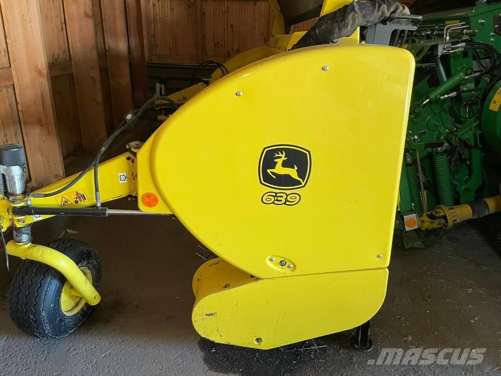 John Deere 8300 Zelfrijdende veldhakselaars