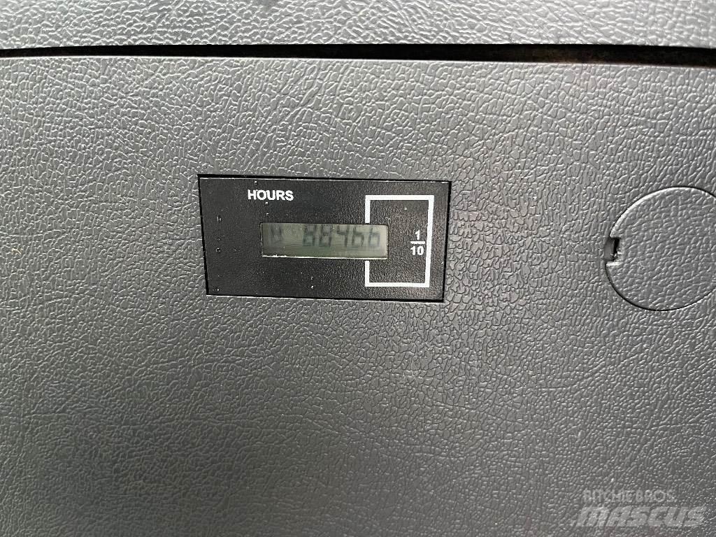 Hyundai HX140L Rupsgraafmachines
