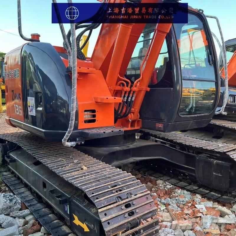 Hitachi ZX 135 Rupsgraafmachines