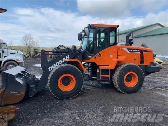 Doosan DL220-5 Wielladers