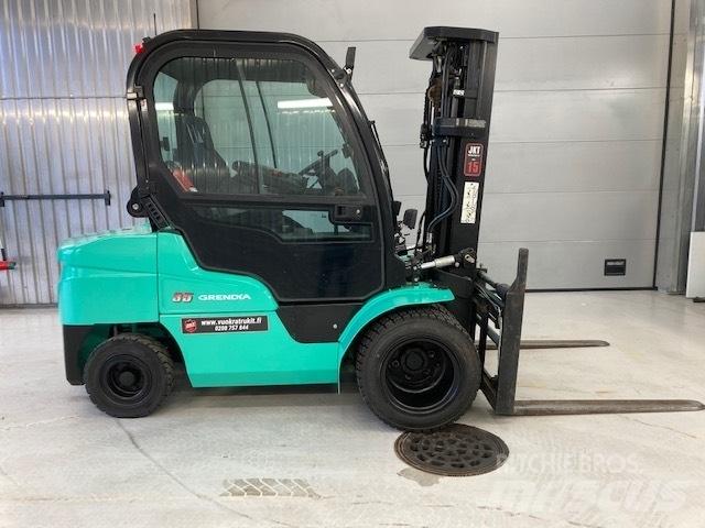Mitsubishi FD35N Diesel heftrucks