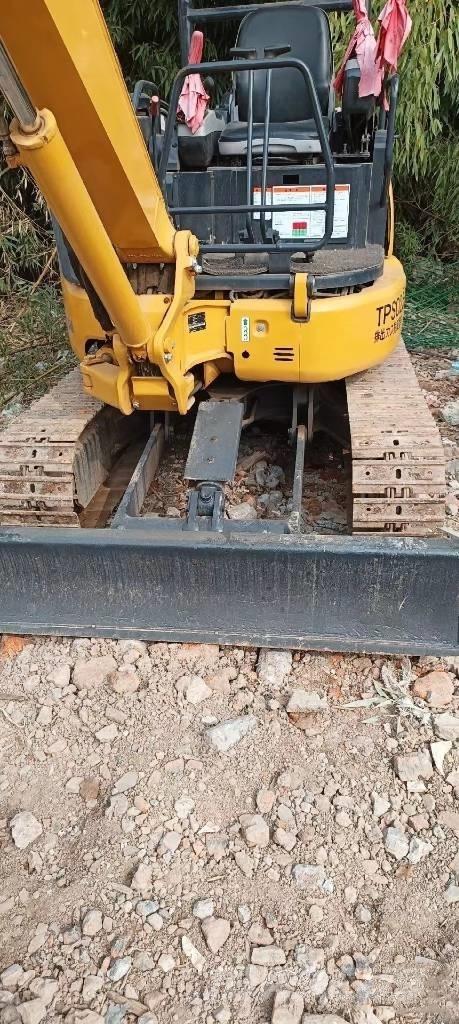 Komatsu PC35 Minigraafmachines < 7t