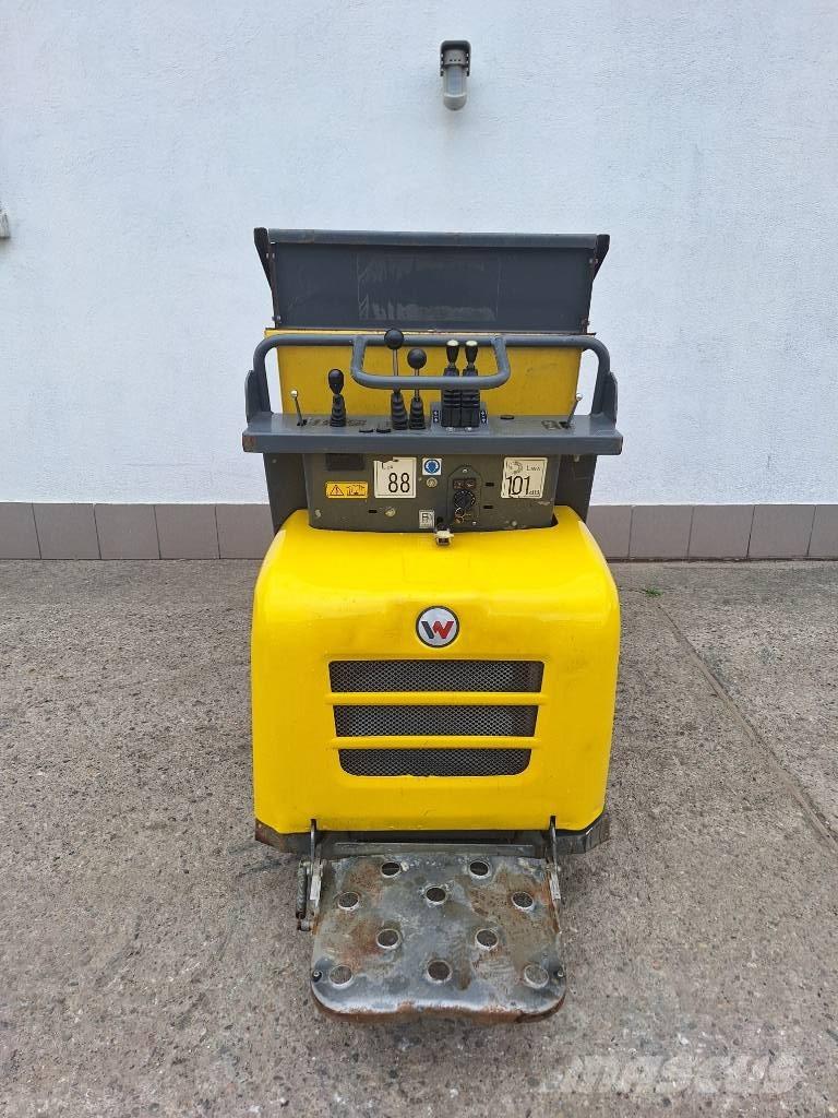 Wacker Neuson DT 12 Rupsdumpers