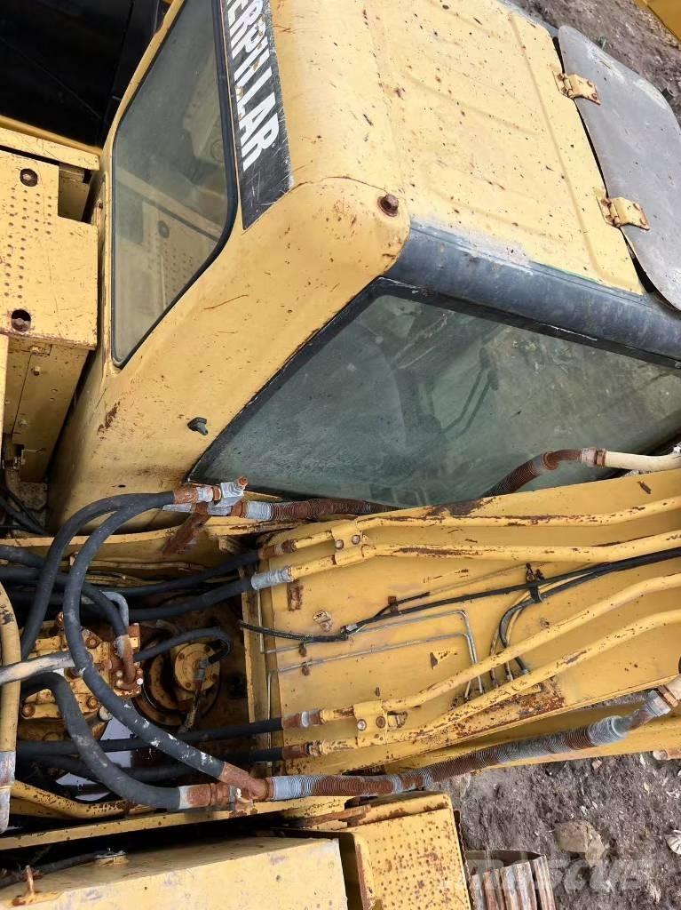 CAT 320 C Rupsgraafmachines
